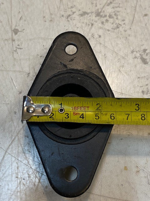 2 Quantity of Engine Motor Mount Isolators 4-1/2" L 2-3/8" W 10mm Bore (2 Qty)