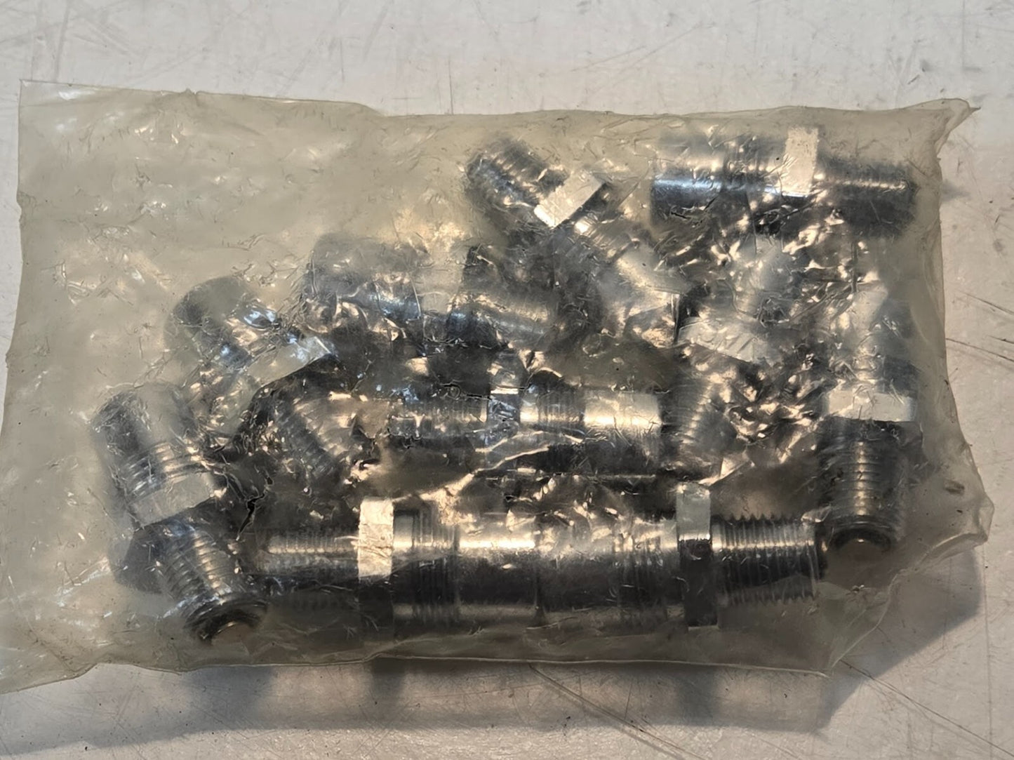 10 Quantity of Bay Corporation 1221-4DV DISS DV Adaptor 1/4" Male NPT (10 Qty)