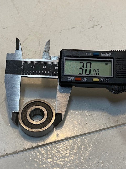 10 Quantity of Deep Groove Sealed Ball Bearings 6200RS 10x30x9mm (10 Quantity)