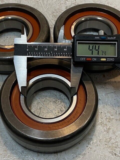 3 Quantity of NTN Bearings SX09A63LU 45mm Bore 101mm OD 28mm Thick (3 Quantity)