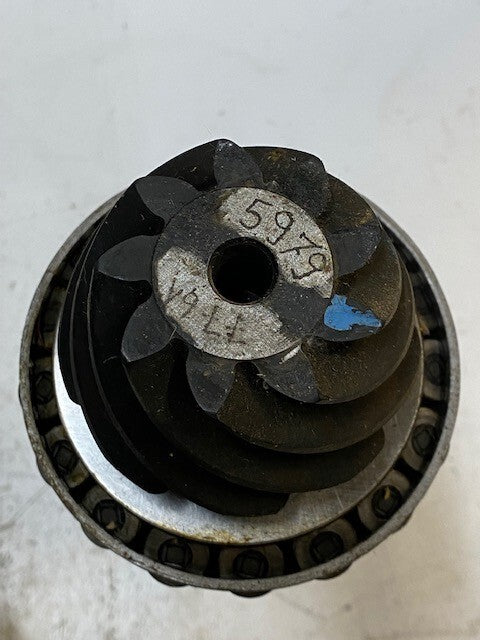 Set of 2 Pinion Shafts (9 Teeth/28 Spline) with 1 Ring Gear (41 Teeth)