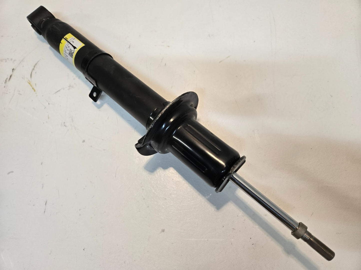 Tokico Right Side Shock Absorber 48510-53110 for Lexus | QD1 062122132236