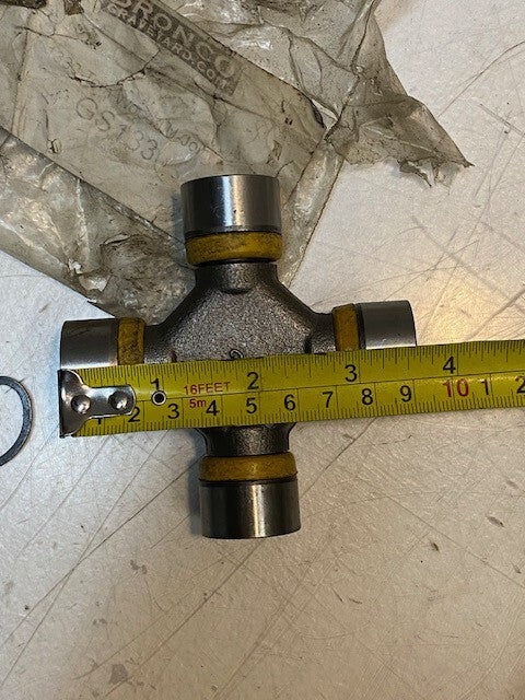 Bronco GS133 | 293 Universal Joint 3-5/8" Wide 27mm Ends