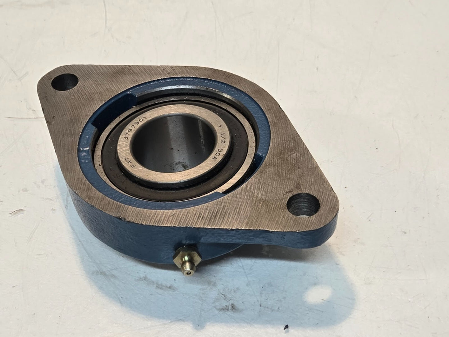 MB Mfg 1 1/2" Mounted Ball Bearing MB 25 1 1/2 SFF | 2 Bolt Flange F2-08
