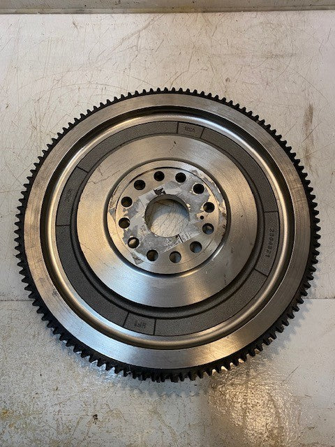 Cummins Diesel Engine Flywheel 2884821, 5537968, LV25269003VJEP - CHIPPED