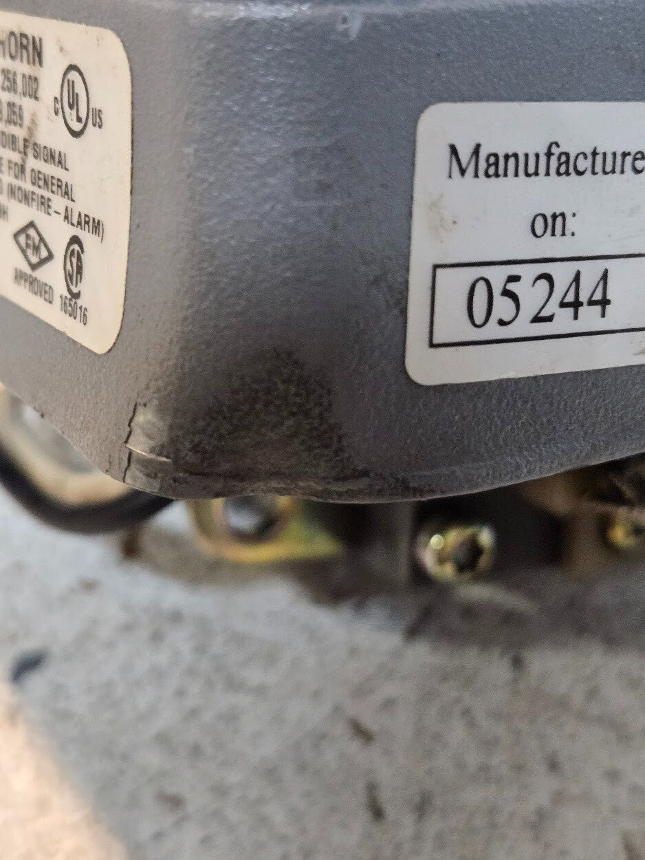 Federal Vibratone Horn Model 350 | Series B1 | 120 V | 50/60Hz | 0.22/0.18 A