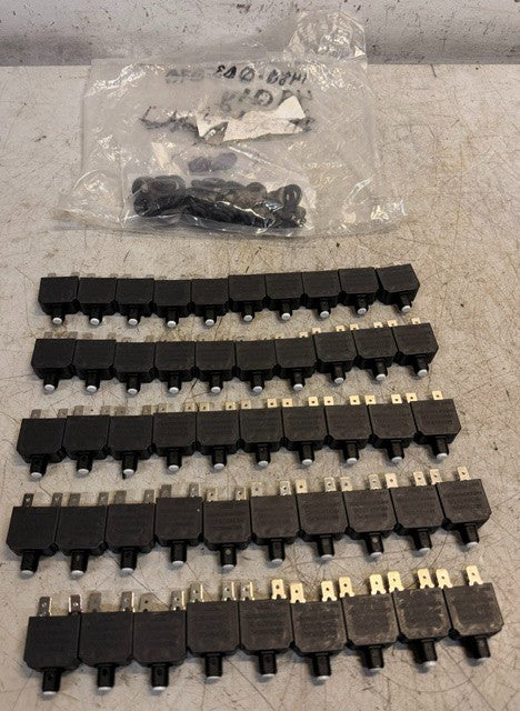 50 Quantity Push-Button Reset Thermal Circuit Overload Protectors 1480-003-070