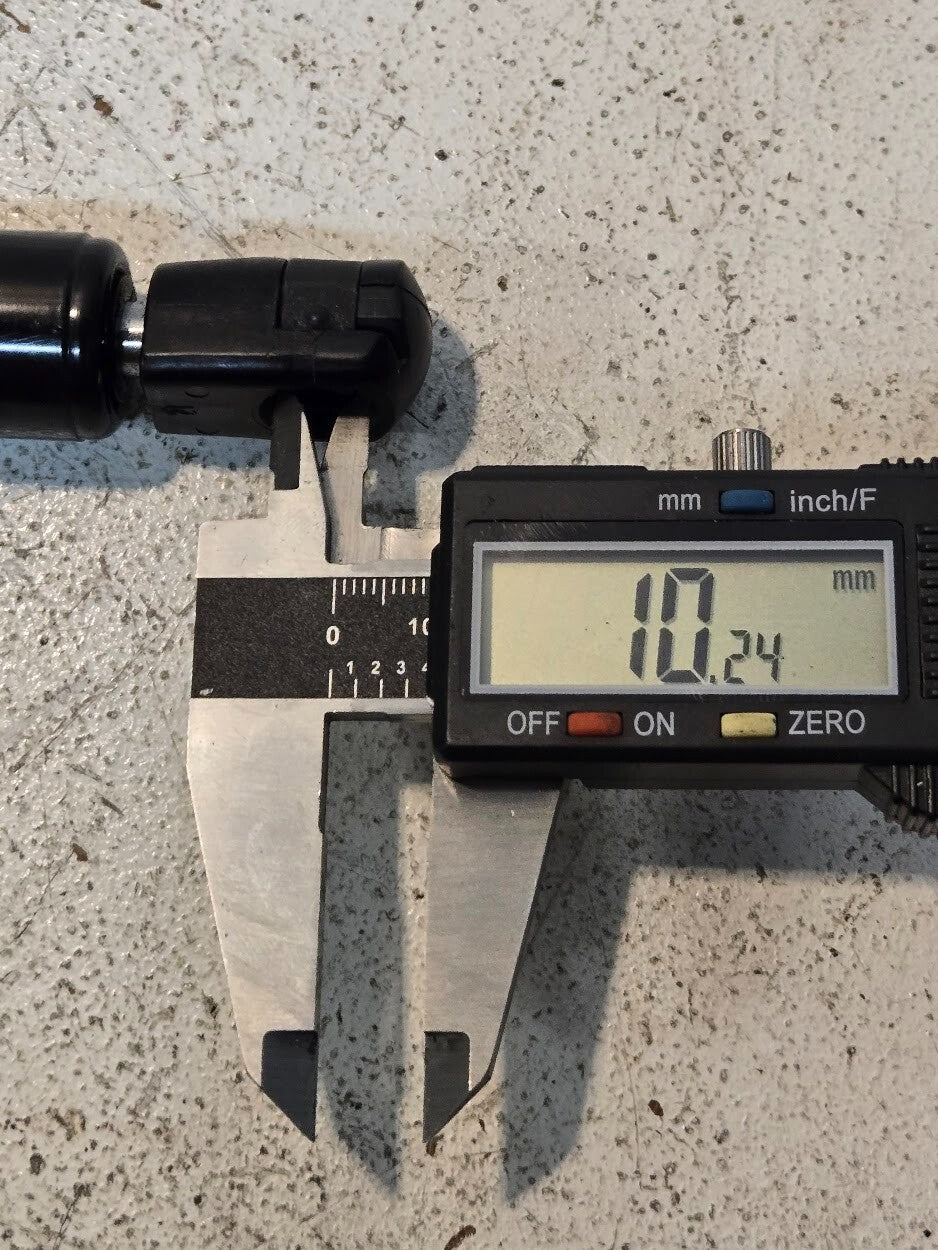 Paccar P3766 Upper Bunk Dampener 14965AA | 305 12