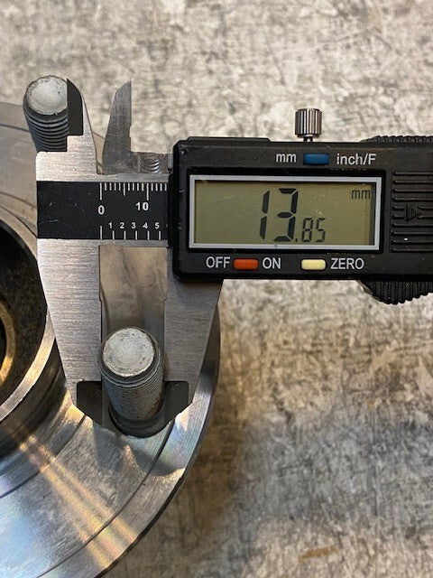 ILJIN Brake Axle Hub & Bearing Assembly IDJ3B 04779572AB