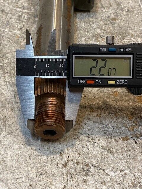 Double Steering Sector Pitman Shaft 8-3/4" Long 22mm Thread 32-Spline 35mm OD