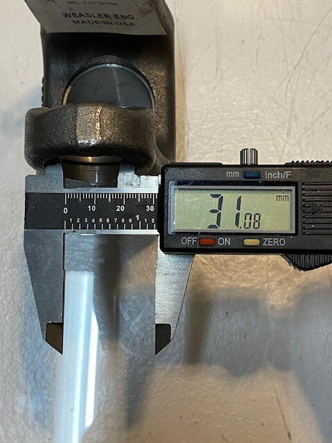 Weasler 35 Yoke 802-3524 IMPL 1-1/2" SH PIN 35011-QC 38mm Bore