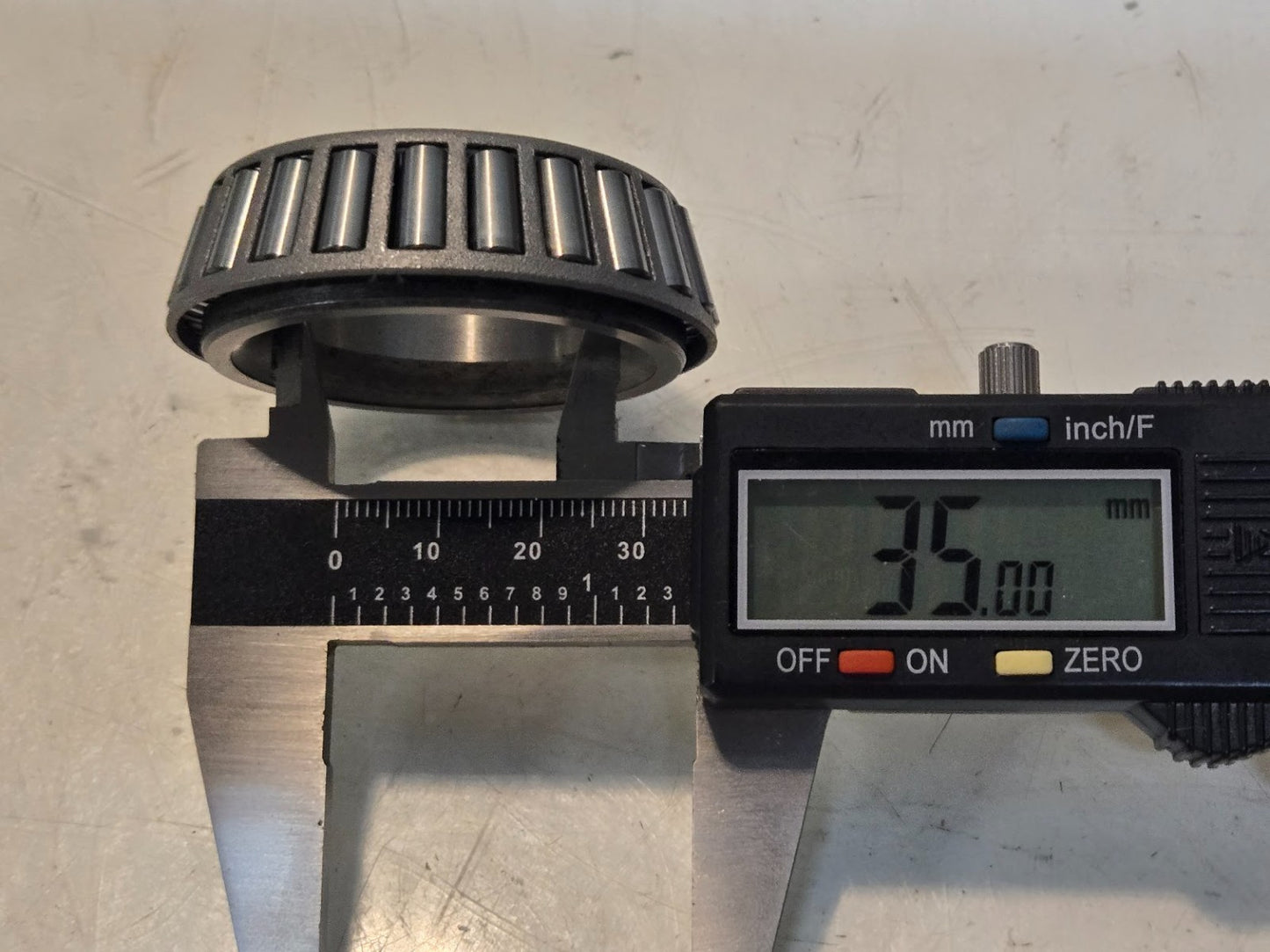 6 Quantity of Tapered Roller Bearing Cones L68149 | 35 mm Bore (6 Quantity)