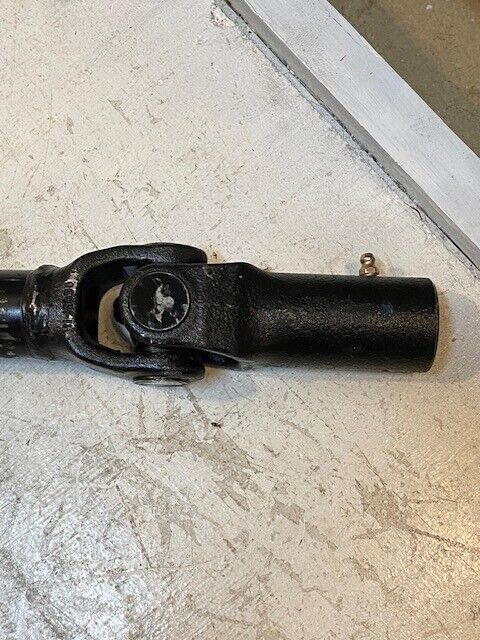 Steering Shaft 06031-11, 06045-4, 44-1/2" Long 26mm End 24mm End 38mm Shaft