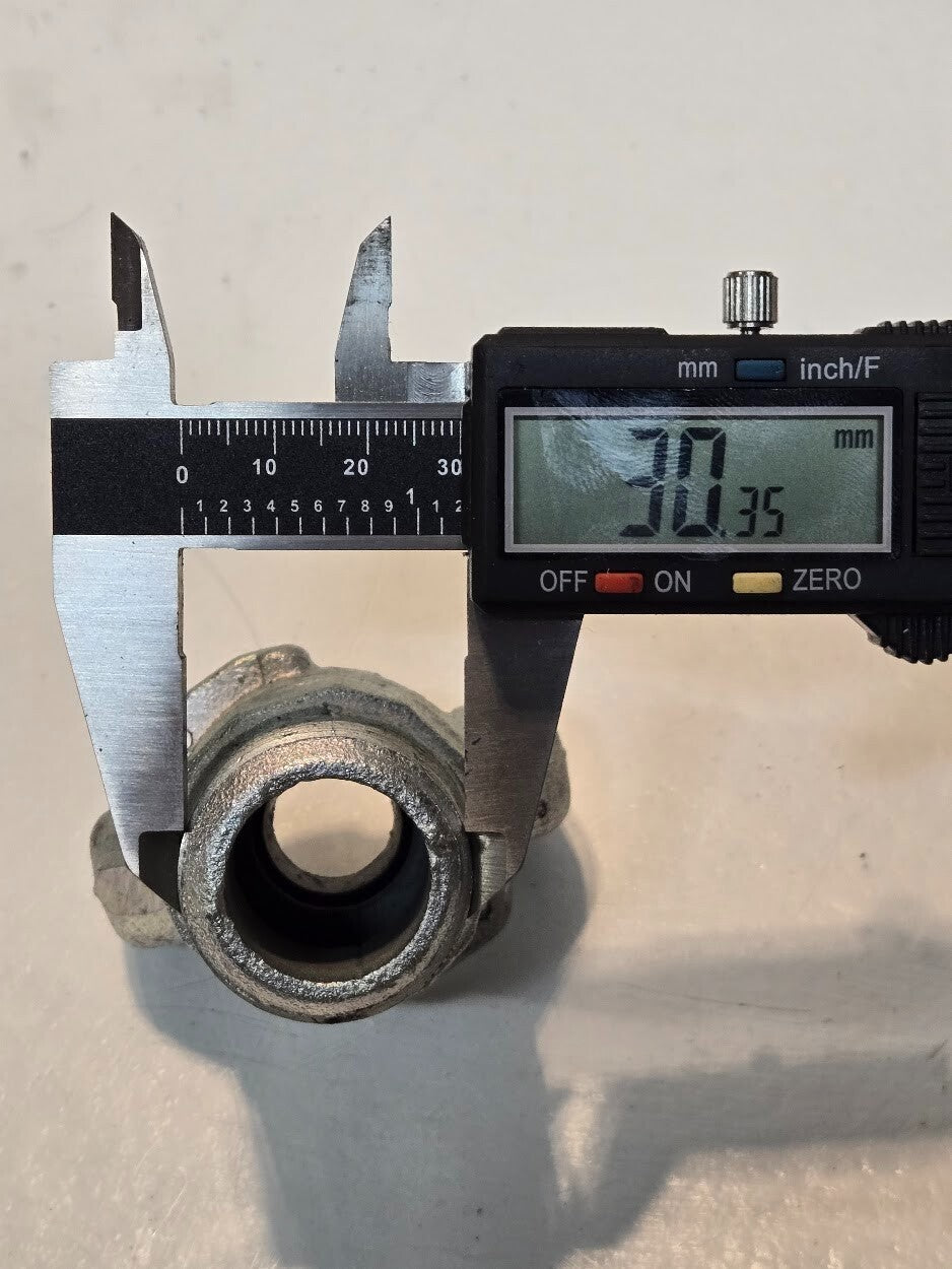 7 Quantity of Dixon Valve AM12 1" NPT Air Fittings XX21 (7 Quantity)