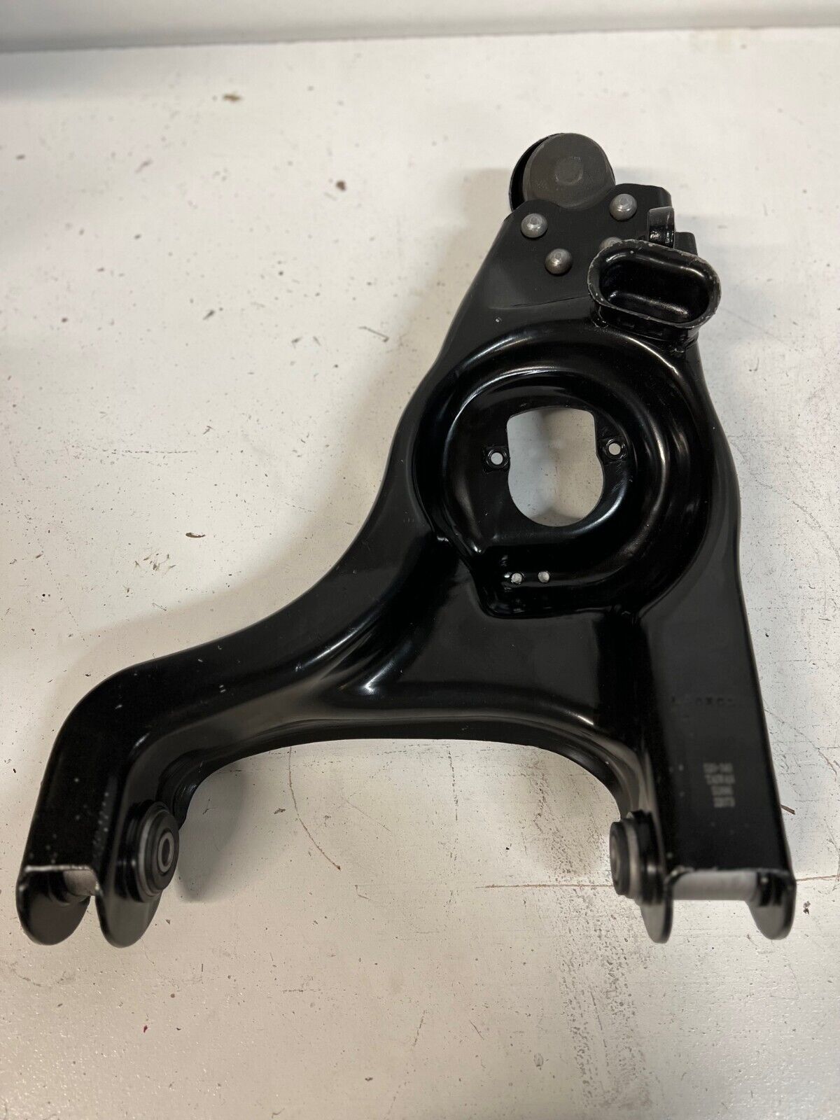 Control Arm and Ball Joint Assembly LSAV43 | 520-349 | 51886 22073