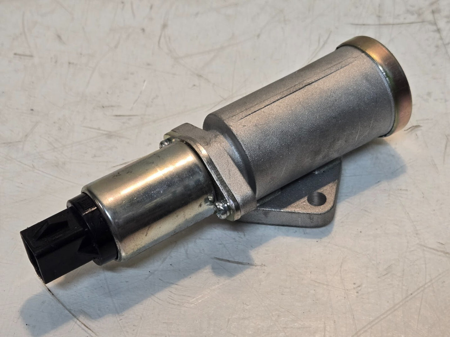 AESP 209-5G-LA 7J13 Idle Air Control Valve | 6901 | YI-33 | 6 in Long 36 mm Body