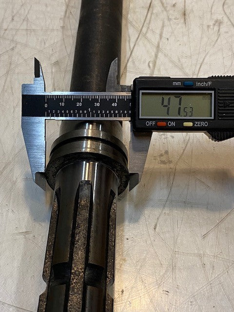 AGCO 3801424M1 Shaft 35mm 21-Spline 21-1/4" Long 33mm OD Shaft