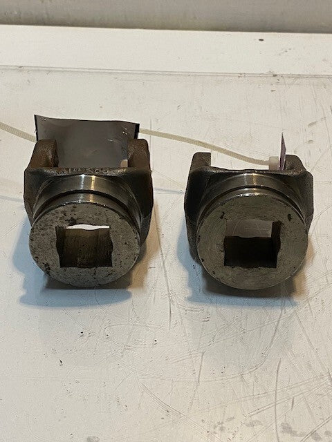2 Quantity of Weasler 06511-3254 Yoke .675 Shaft .938/.9 Square (2 Quantity)