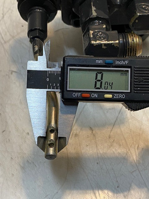 Hydraulic Pressure Valve 9-3/4" L 7-3/4" W 4-1/2" H 10mm Bore