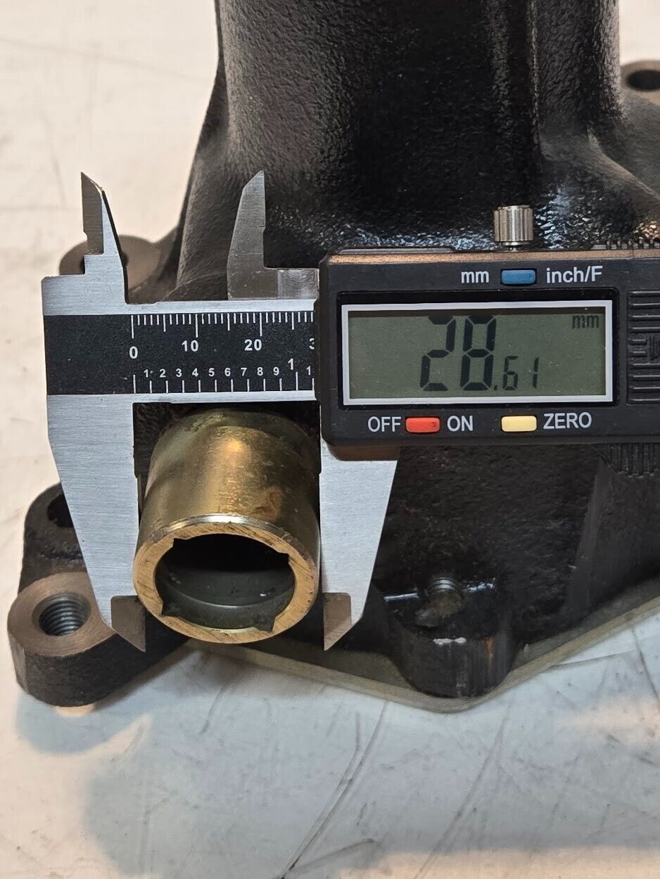 Water Pump JC08 for Isuzu 4HK1 | 6x8.5mm Impeller Drive Mounting Holes