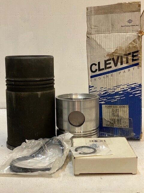 Clevite Cylinder Sleeve Assembly G-812, 226-1646, 3801872