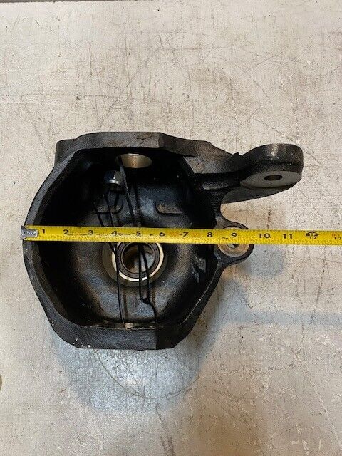 Front Axle Swivel Housing Steering Knuckle 26K21 | 372218 50mm Bore 12"x9"x8.5"