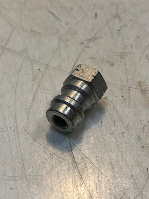 13 Quantity of Hydraulic Quick Coupler Plugs 29mm Long 17mm OD 7mm ID (13 Qty)