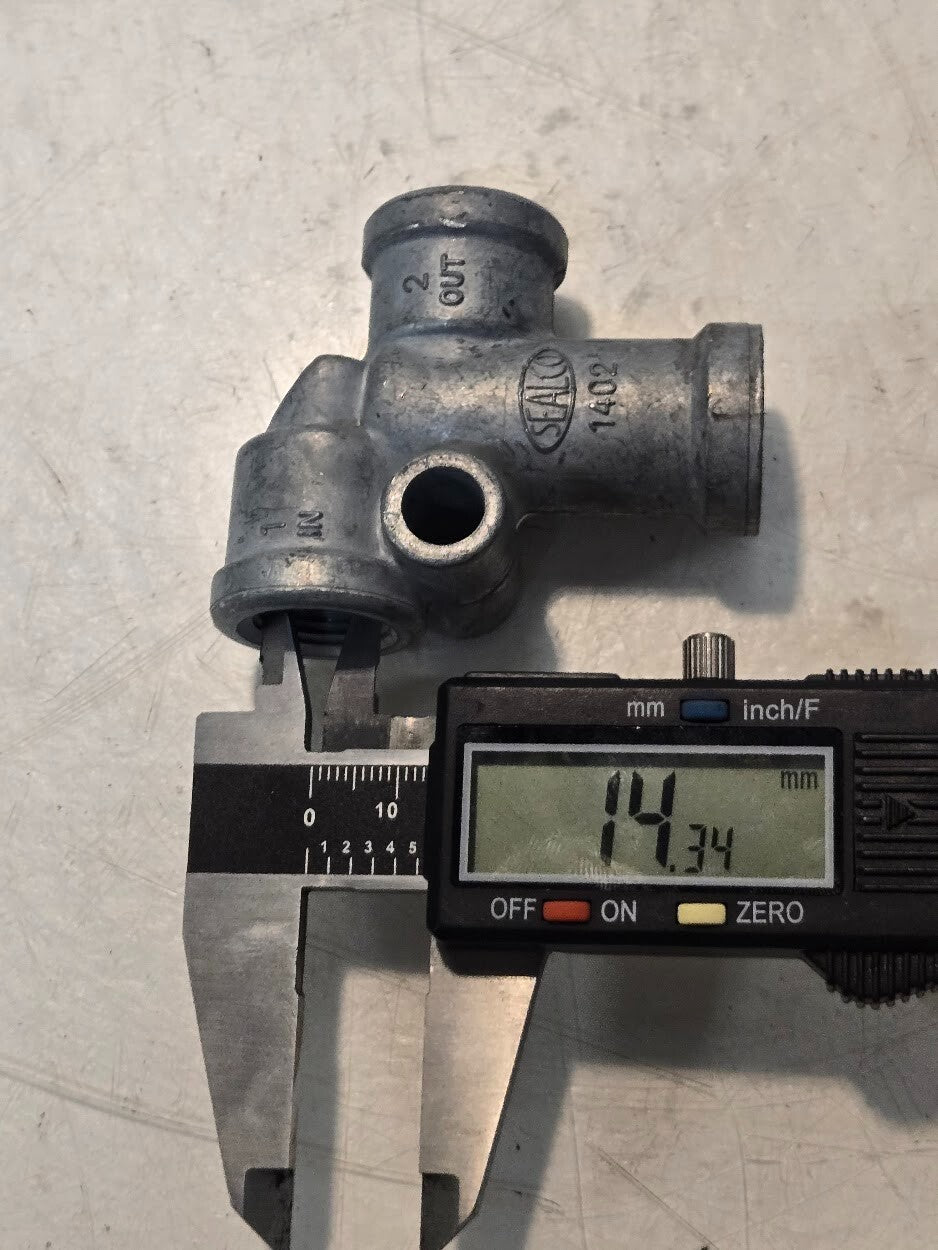 Sealco 140280 Air Brake Pressure Protection Valve | 3/8" NPT Ports | 70 PSI