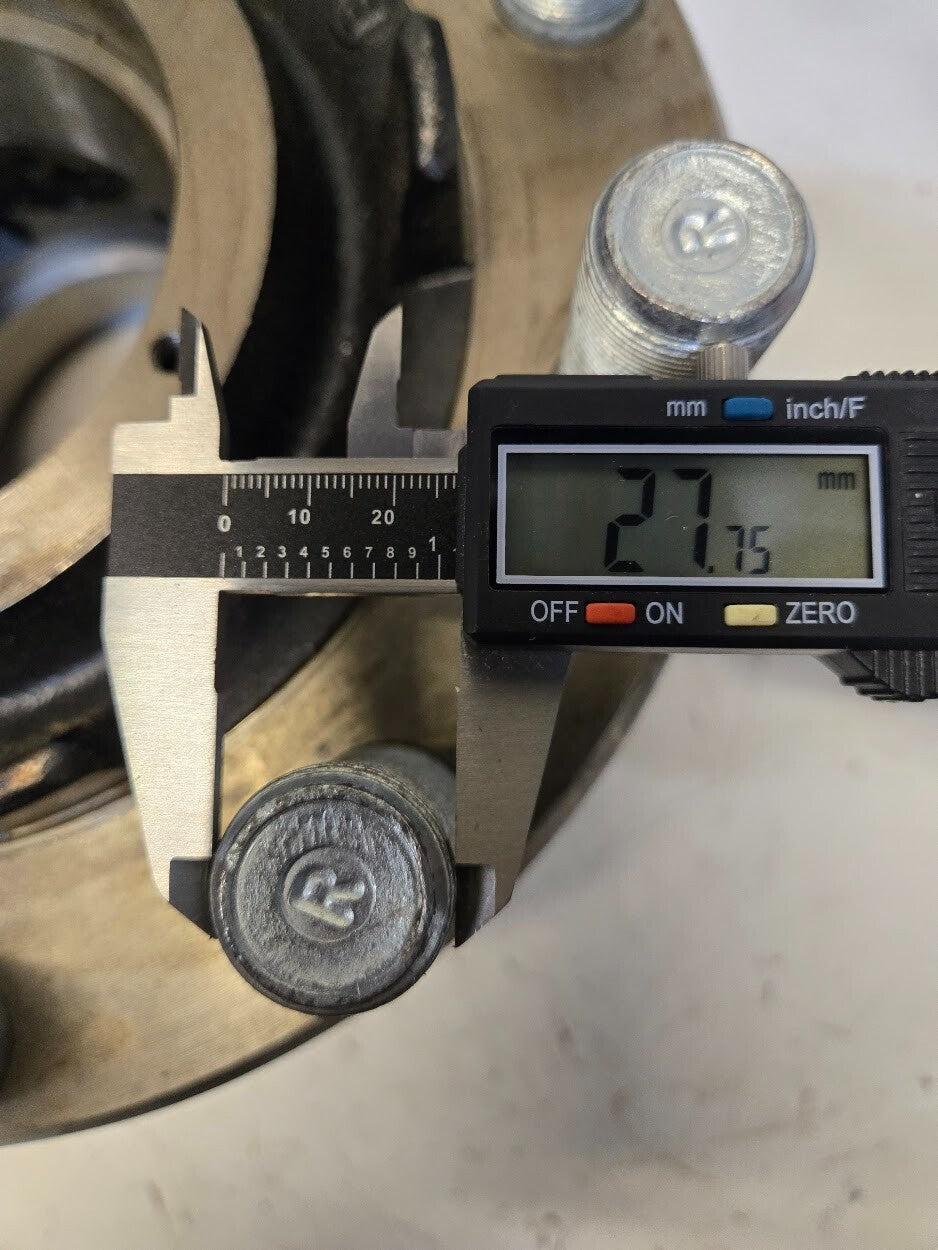 Front Axle Hub H1009 | HF707K