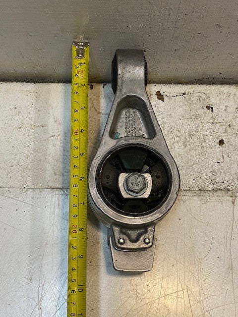 Engine Mount Isolator STS 16 | 9-1/2" Long 930AC, 932AC, 121AC, 122AB