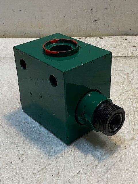 Hydraulic Solenoid Valve Manifold Green 37mm Thread OD 19mm ID 3"x4"x6-1/4"