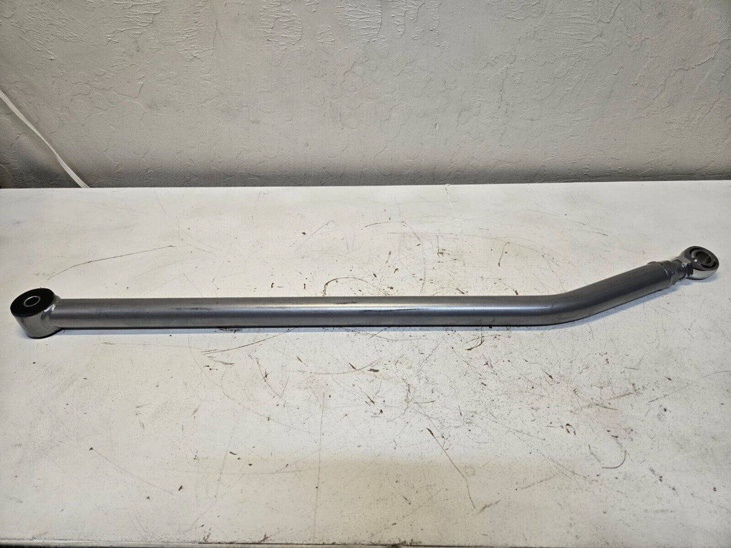 Track Bar RE1673 for Jeep