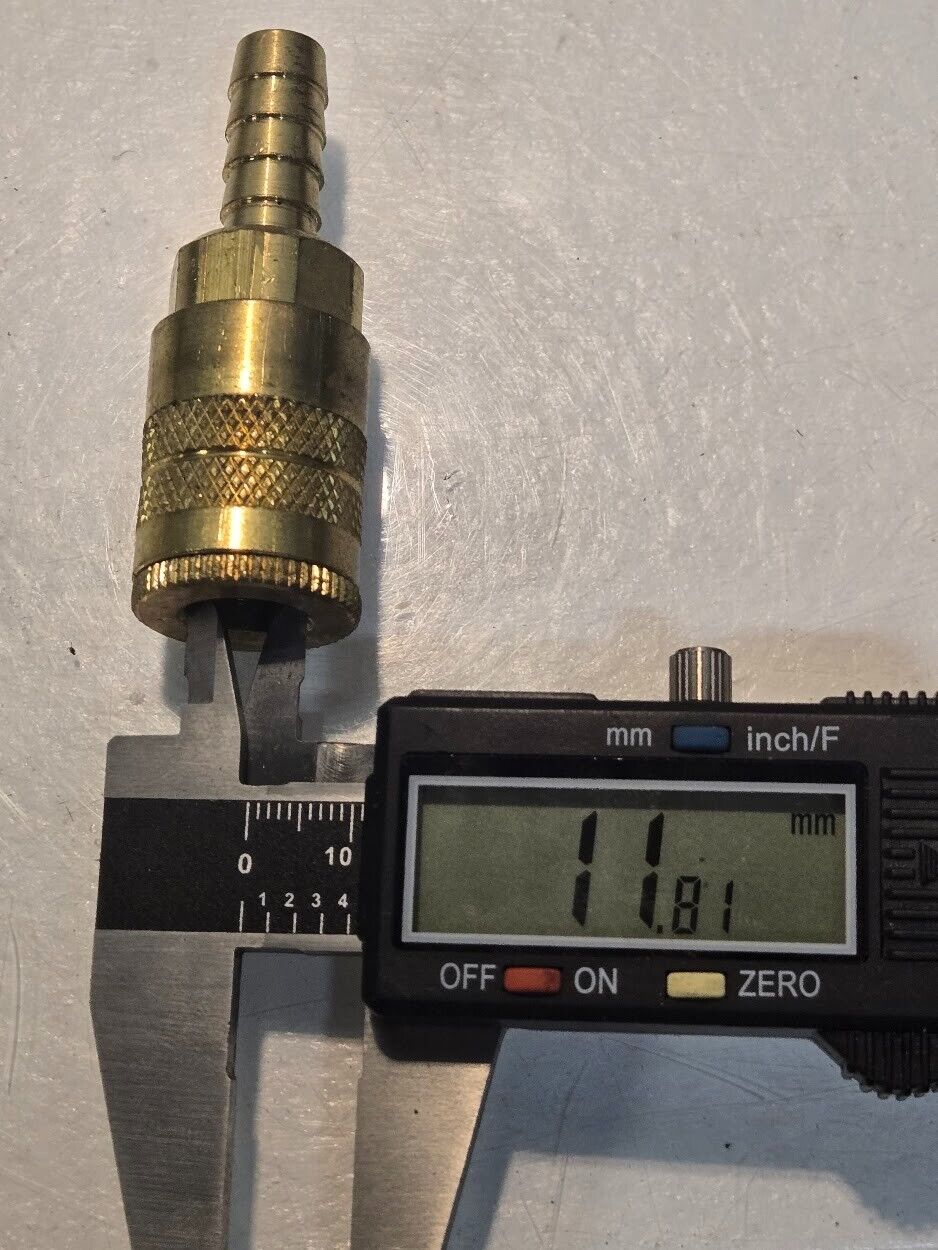 6 Quantity of 1/4" Quick Connect Fittings with 3/8" Barb Hose End (6 Quantity)