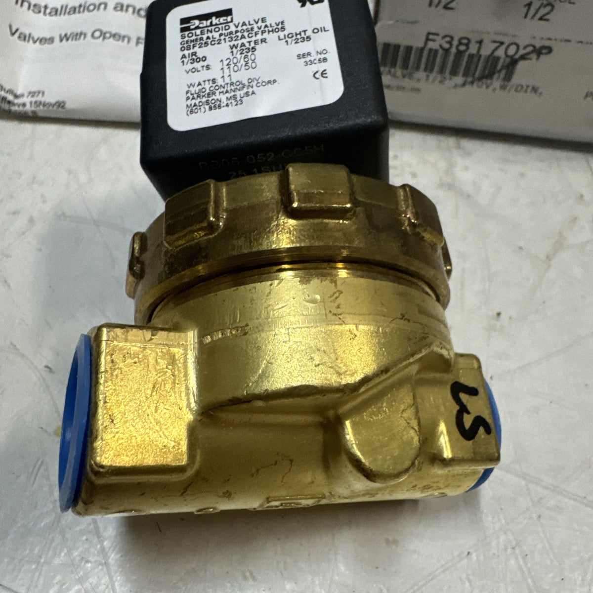 Parker Solenoid Valve 1/2 NP 08F25C2132ACFPH05 | Volts 120/60 110/50 Watts 11.0