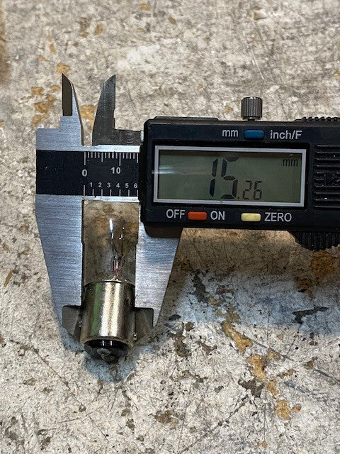 14 Quantity of Total Source Bulbs 12.80/14.00V | JY7CM/00 | GE1157 (14 Quantity)