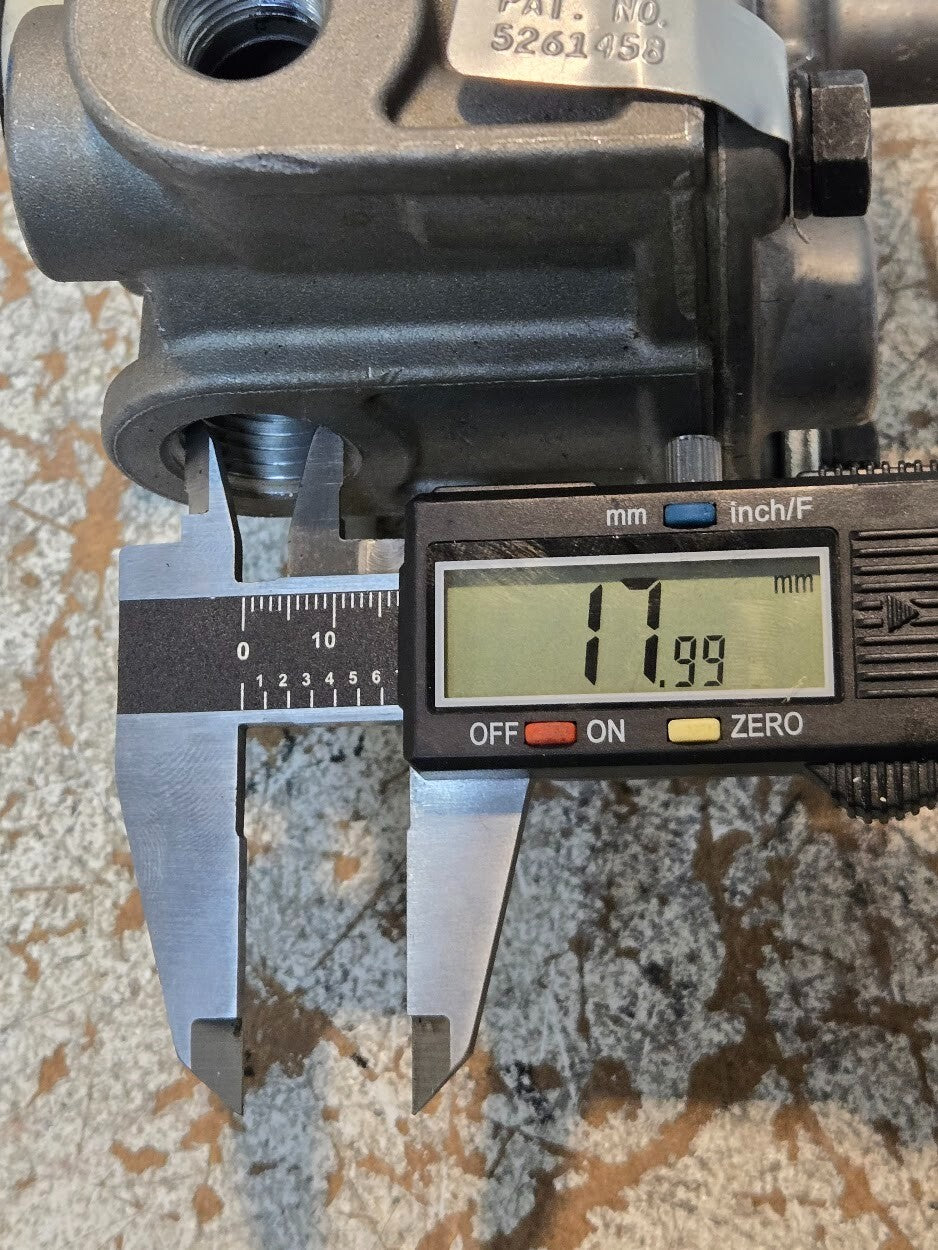 Bendix 109002 R-12P Pilot Relay Valve with 296010 Bracket | 909828