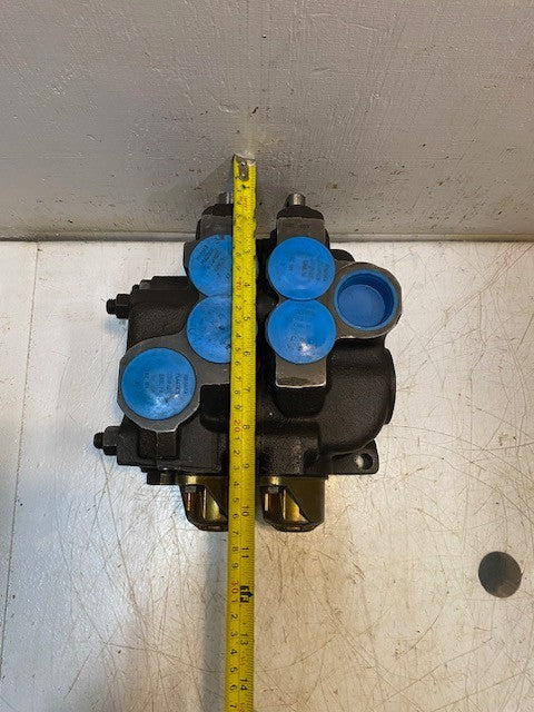 Hydraulic Forklift Directional Control Valve 916820, K1097SDH, 2343026, 2489435