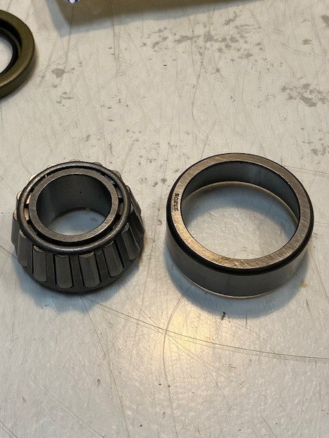 Total Source Knuckle Pin Kit CL1811919 | BBYF3/00 | (4) 33205 Bearings