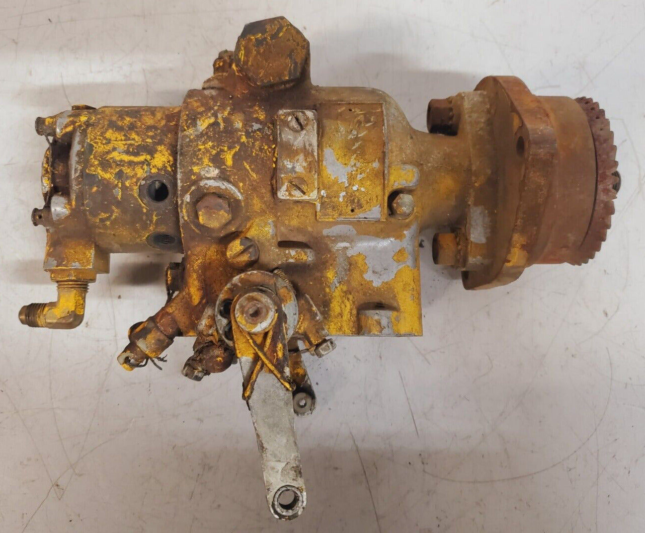 Roosa Master Injection Pump DBGFCC429 | 301910 | 1605739 | 2300 Damaged