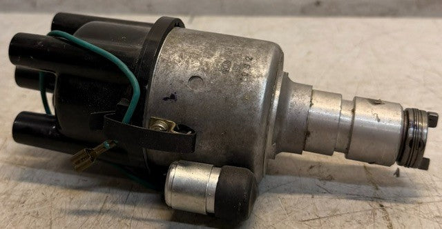 Bosch Centrifugal Advance Ignition Distributor 0-231-178-009 Engine Assembly