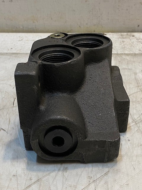 Hydraulic Valve 16-02-052-909 | 13D0 | 31mm Bore 25mm Side Bore