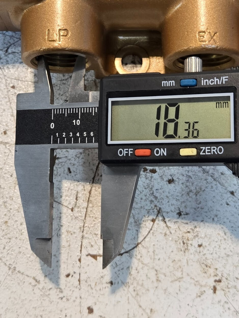 Versa VPP-5503 Brass Pilot Valve NB780-01 | Valve Pressure VAC-200 PSIG