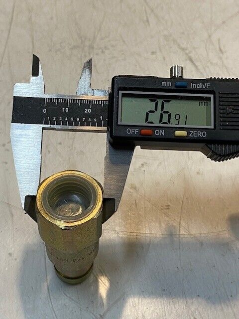 2 Quantity of Holmbury M-A9 1/2 NPT-F00-M.1 Flat Face Hydraulic Coupler (2 Qty)