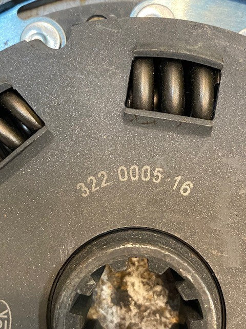 Luk Clutch Disc 322000516 | 3A03B