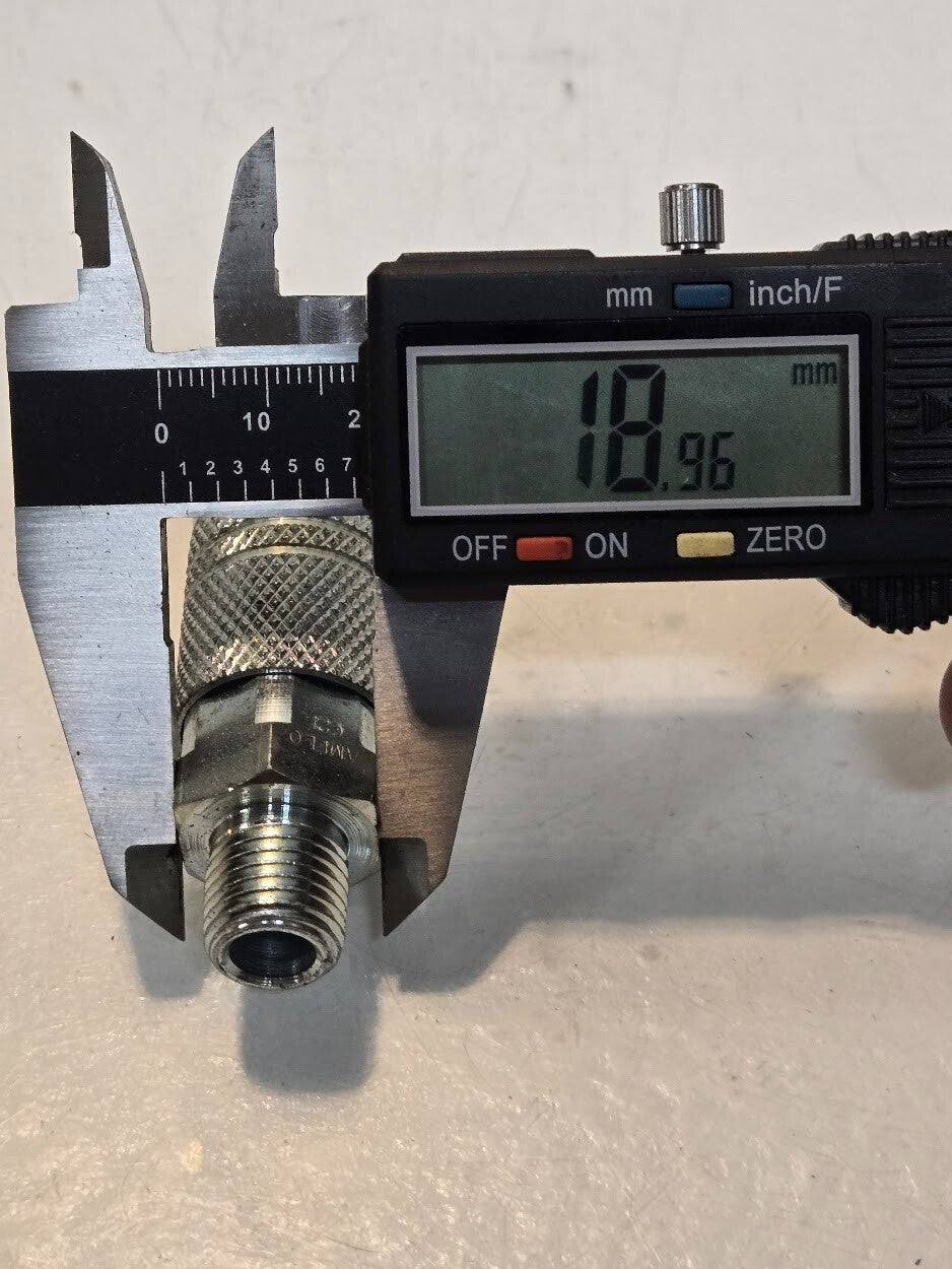 2 Quantity of AMFLO C21 Steel 1/4" Quick Connect Couplings 1/4" MPT (2 Qty)