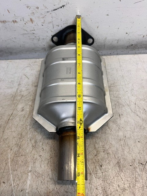 Catalytic Converter With Gasket & Bolts 250734 | 251020 | N/JIE/D111040
