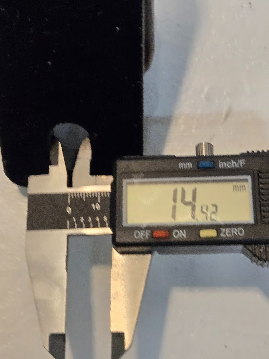 Roadmaster B721 Axle Bracket RH for Sprinter Van | 7" x 5-1/2" x4"