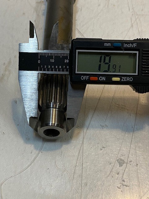 Input Drive Shaft 8-3/4" L 20mm End 9mm ID 28-Spline 33mm OD 30mm End