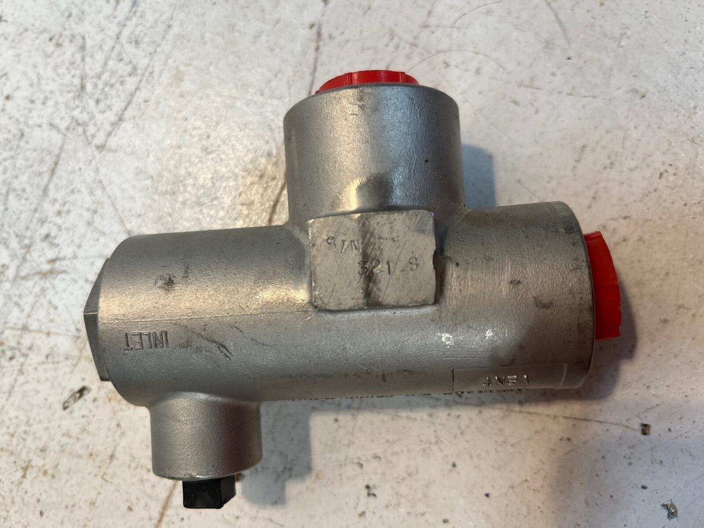 Pneu 233245 Hydro Product Vent, Outlet, Inlet