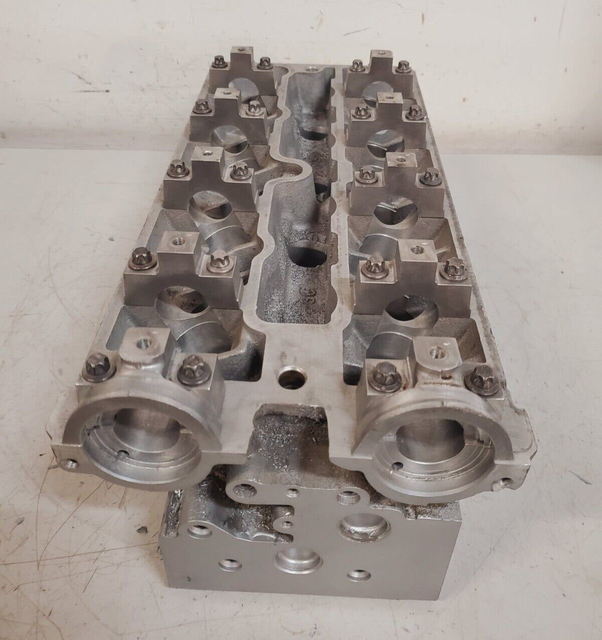 Engine Cylinder Head Part Number 90501971